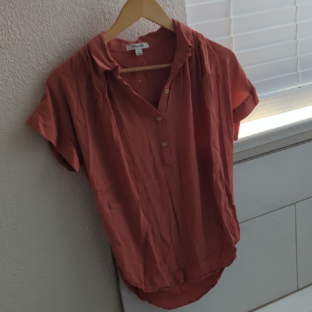 Women's Rust Button-Up Top